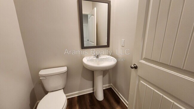 Building Photo - 7670 Demeter Dr