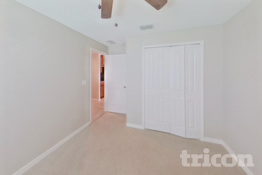 Building Photo - 5151 White Chicory Dr