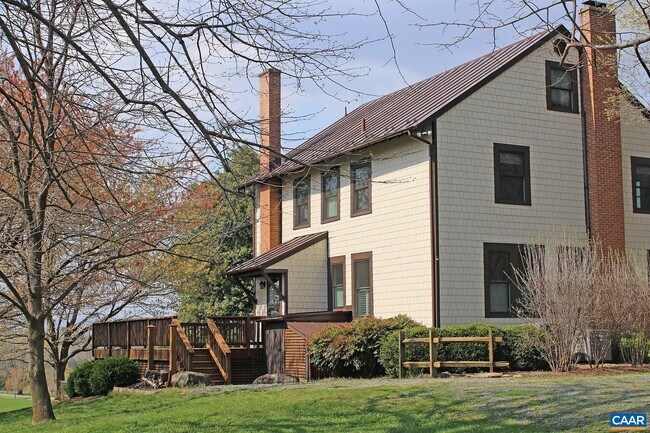 Building Photo - 4577 Stony Point Rd