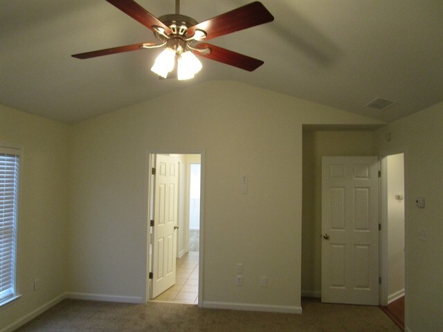 Building Photo - 809 Plaintain Dr