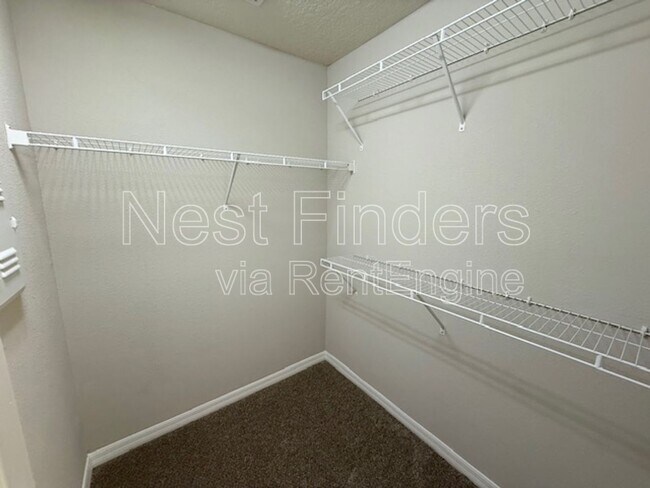 Building Photo - 7028 Buroak Ct