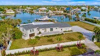 Building Photo - 102 E Cir Dr