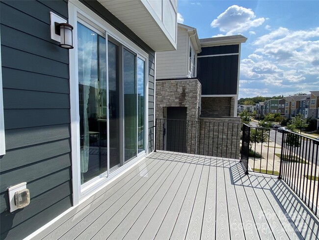 Building Photo - 1744 Unison Dr