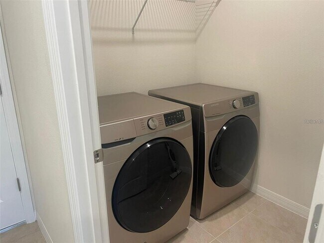 Building Photo - 2738 Sunkissed Dr