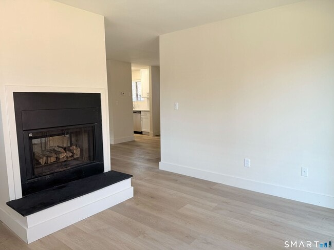 Building Photo - 108 Montoya Dr