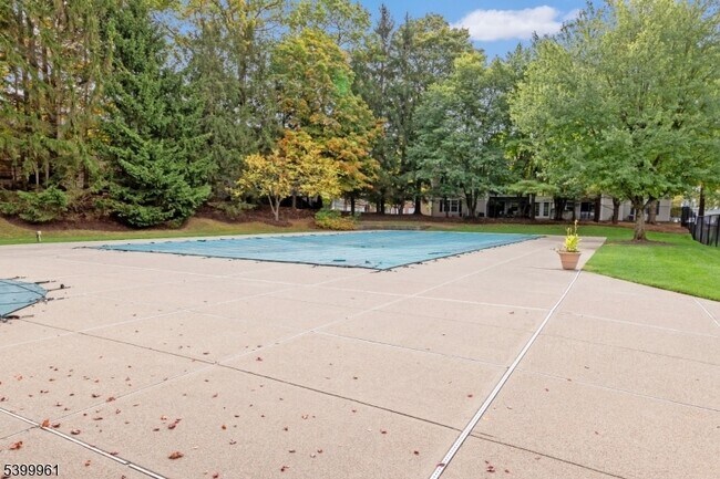 Building Photo - 52 Brookside Ln