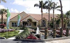 Building Photo - 3450 Pinewalk Dr N