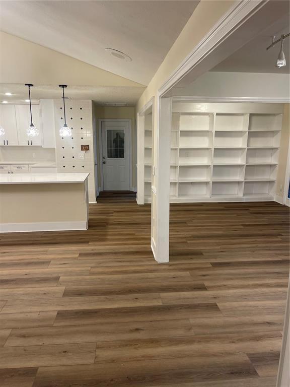 Building Photo - 10813 Venice Cir