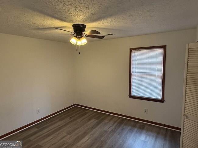 Building Photo - 2451 Nugget Dr SW