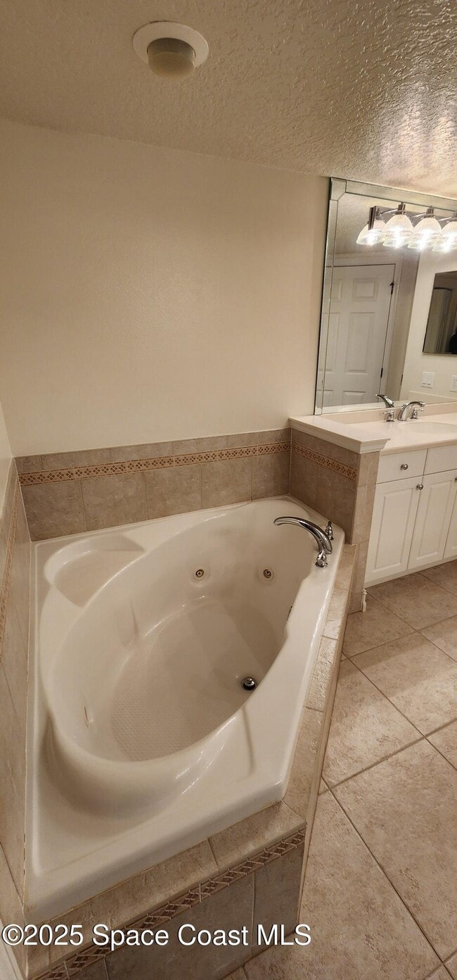 Building Photo - 134 Starboard Ln