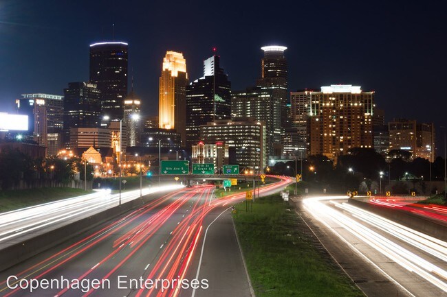 Building Photo - 507 E 14th St