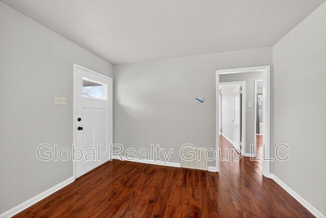 Building Photo - 408 Aviation Ave