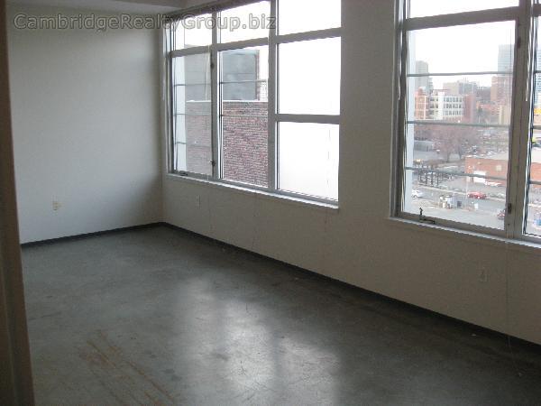 Building Photo - 105 E Berkeley St