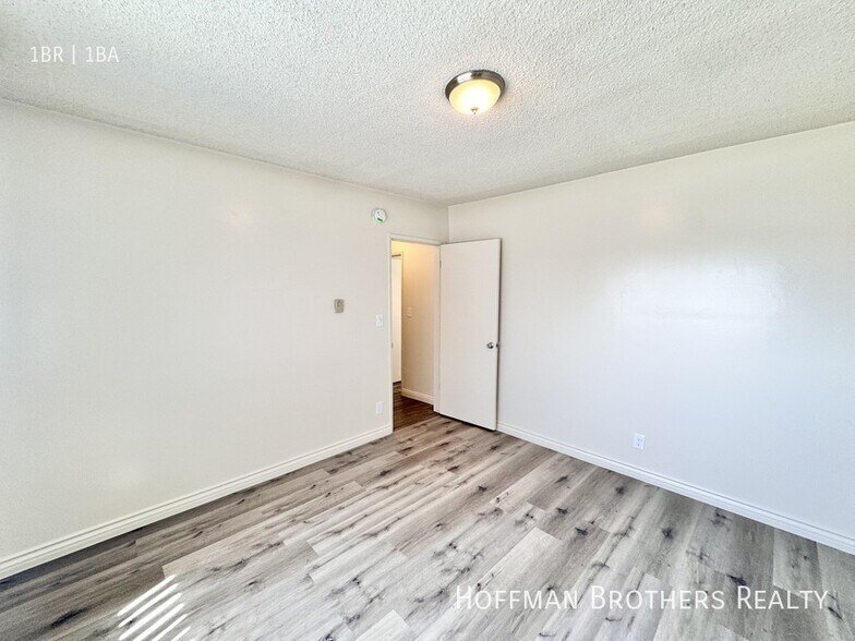 Building Photo - 6729 Cleon Ave