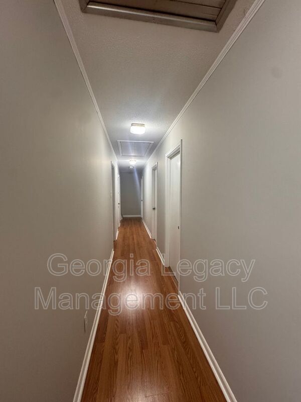 Building Photo - 126 Ridgeway Church Rd