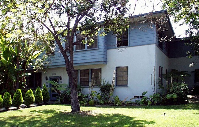 Building Photo - Milmor Apartments