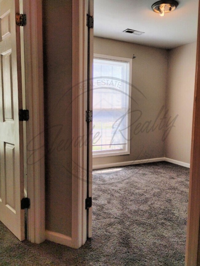 Building Photo - ON SPECIAL! THIS PROPERTY HAS A 1/2 OFF TH...