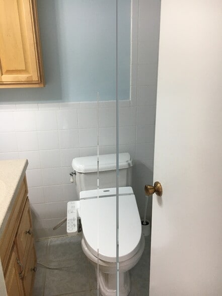 Bathroom - 12207 Braxfield Ct