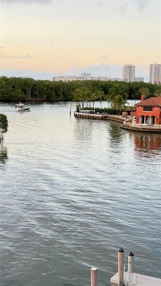 Building Photo - 456 Poinciana Island Dr