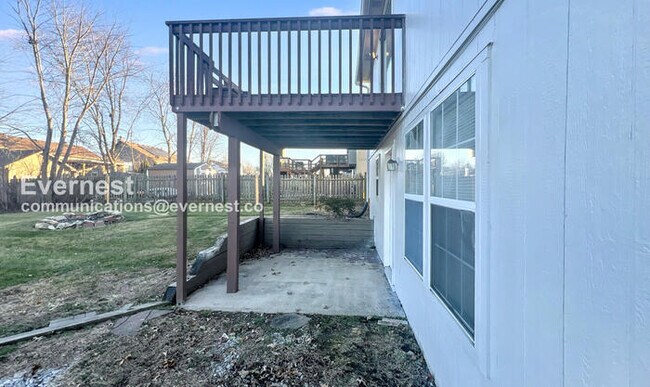 Building Photo - 1403 Rolling Dr