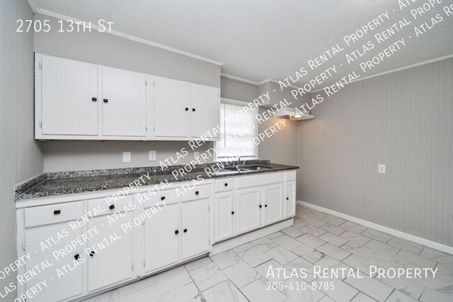 Building Photo - 2705 13th St