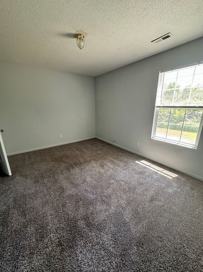 Building Photo - 4182 W Bethany Dr