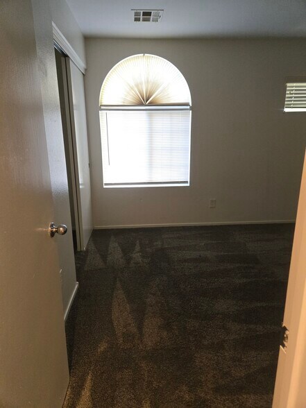 Building Photo - 8007 Torremolinos Ave