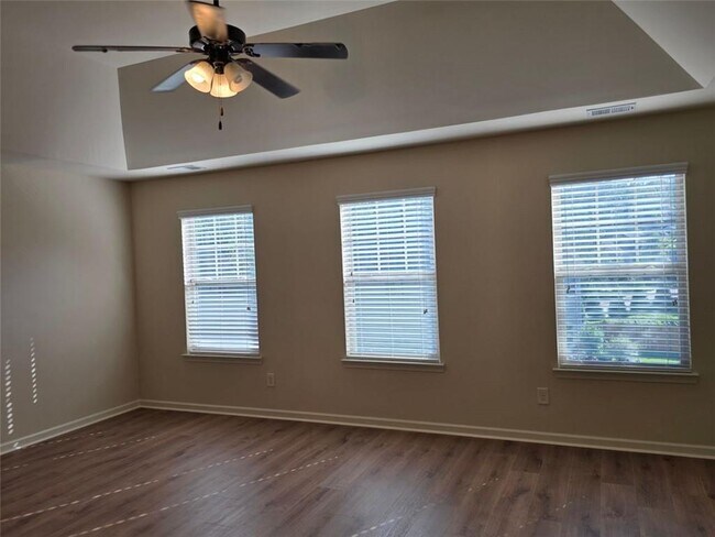 Building Photo - 3367 Greyhawk Crossing