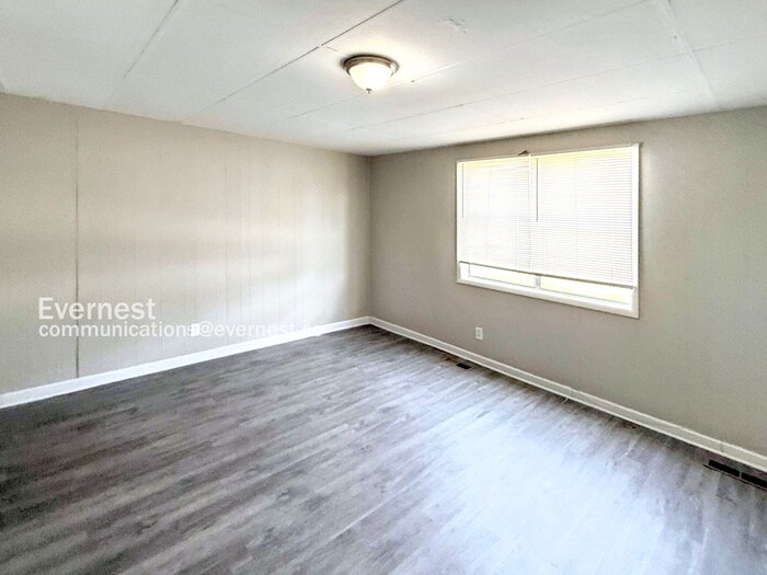 Building Photo - 1302 Frisco St