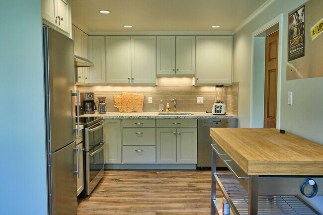 Building Photo - 9734 Dibble Ave NW