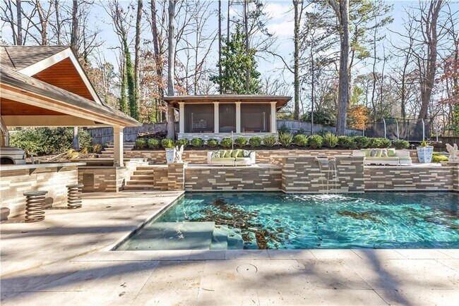 Building Photo - 2991 Sequoyah Dr NW
