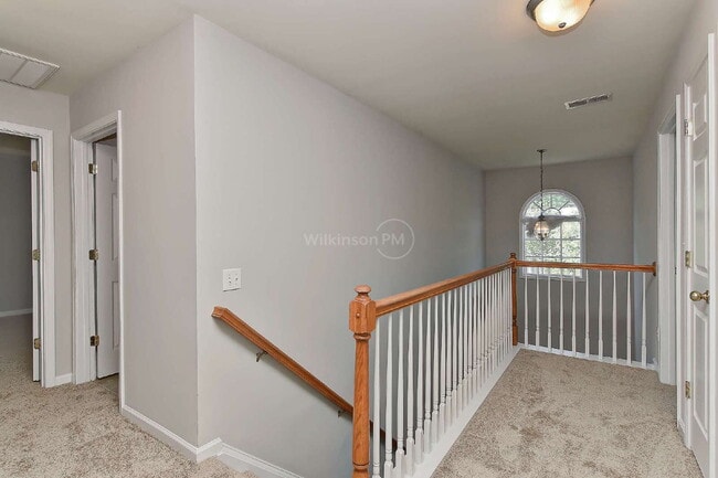 Building Photo - Beautiful 4-Bedroom Two Story Home with Fe...