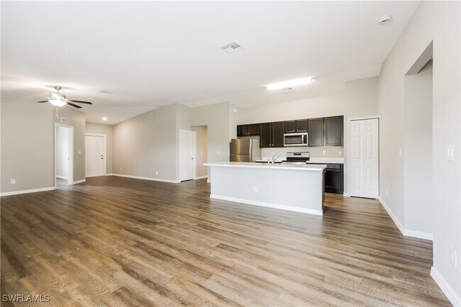Building Photo - 3015 13th St SW