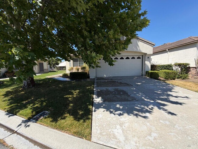 Building Photo - 760 Turnberry Terrace