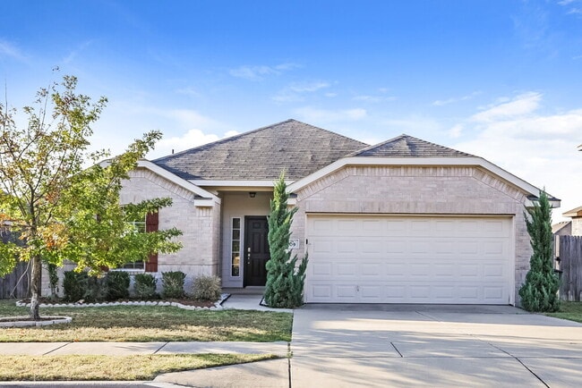 Building Photo - 409 Roundrock Ln