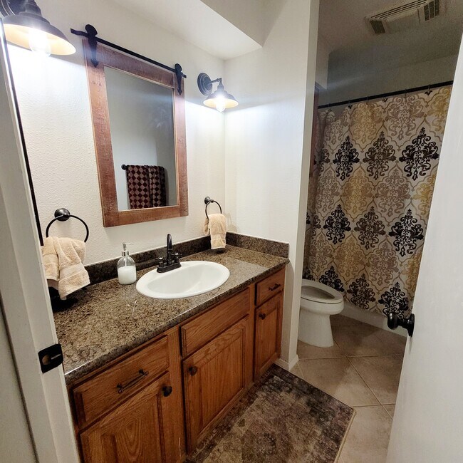 Building Photo - 1719 Brazo Cir