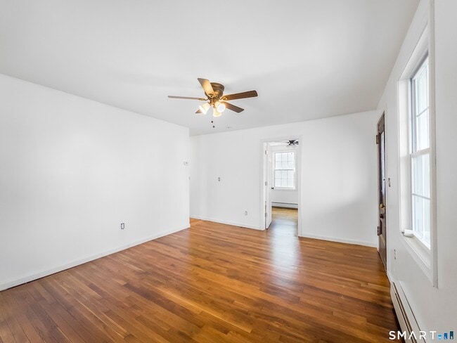 Building Photo - 31 Loveland St