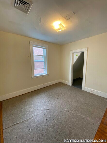 Building Photo - 41 Simpson Ave