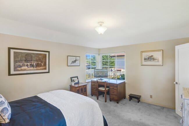 Building Photo - 969 Egan Ave