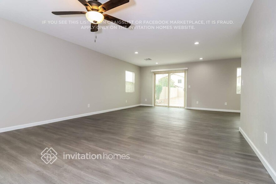 Building Photo - 13314 N 126th Ave