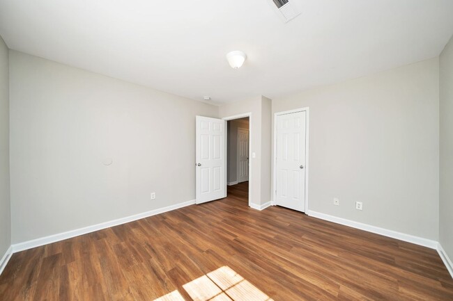 Building Photo - Grab This Dolomite Charmer Before It’s Gone!"