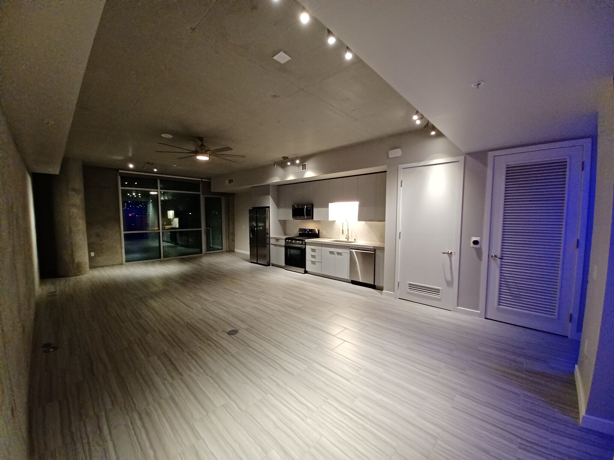 Building Photo - 608 S 3rd St