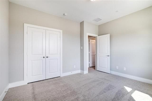 Building Photo - 1050 Maverick Dr