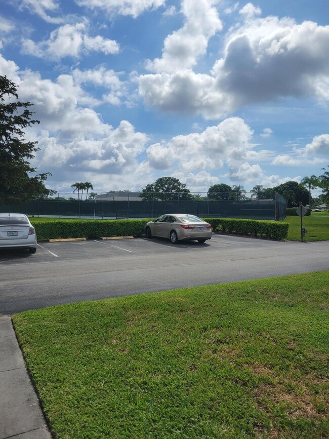 Building Photo - 14629 Canalview Dr