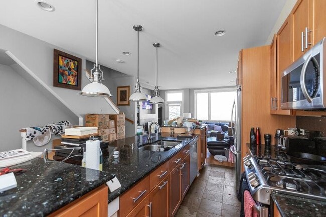 Building Photo - 2854 N Riverwalk Dr