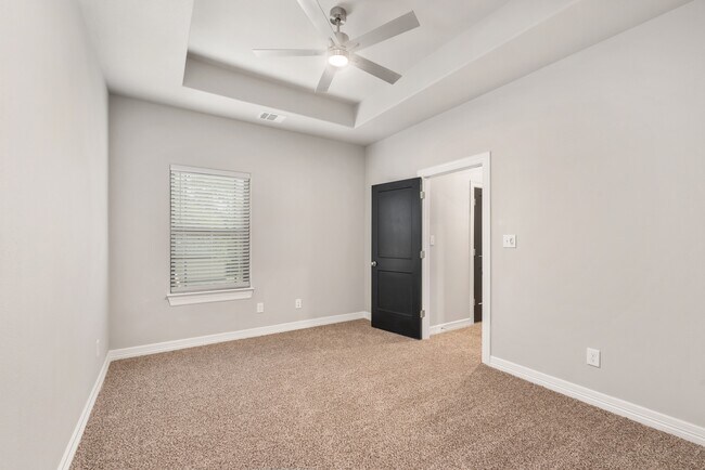 Building Photo - 504 Cooner St