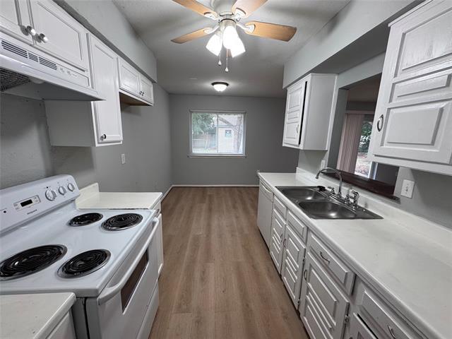 Building Photo - 513 Southlake Dr