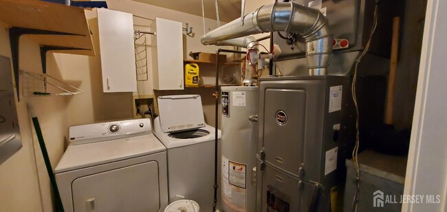 Building Photo - 261 Kempsey Dr