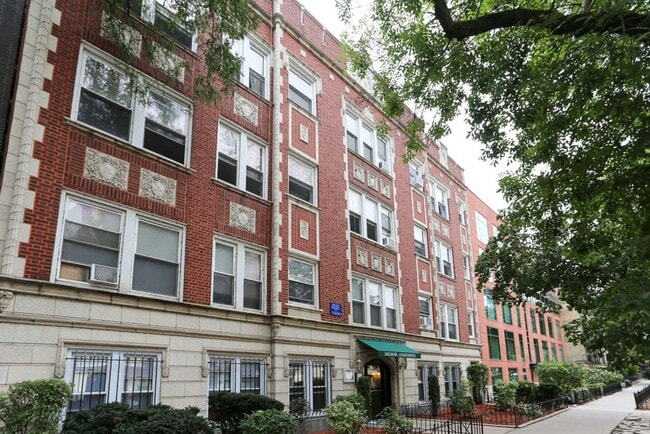 Building Photo - 516 W Melrose