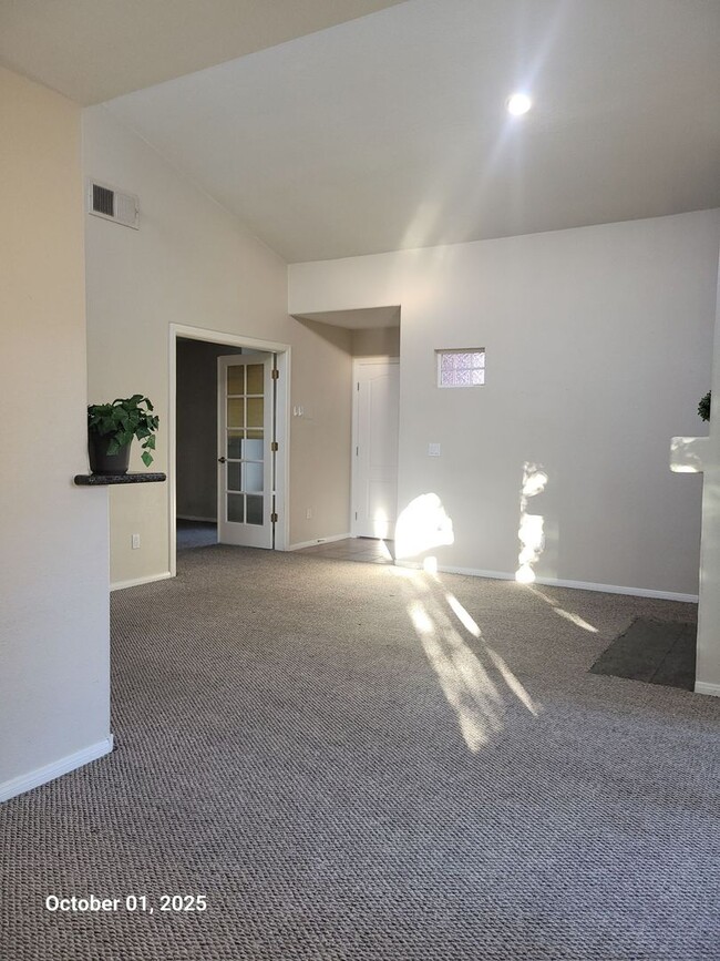 Building Photo - *WELCOME HOME TO LUXURY LIVING*